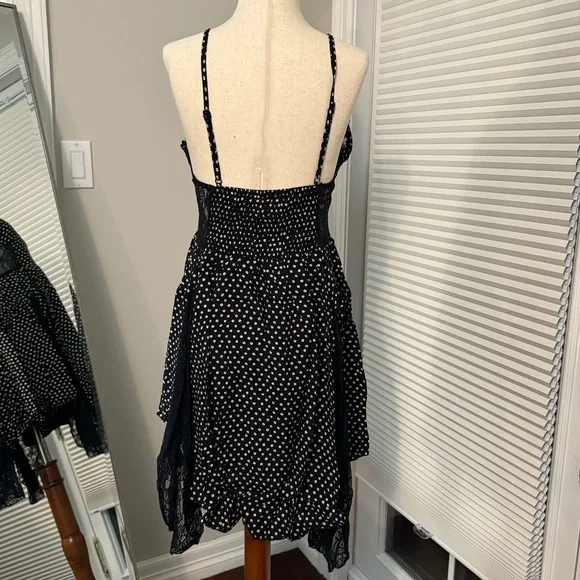 Catch Me | Navy Blue and White Flower Polka Dotted Summer Dress | Medium - Picture 3 of 11